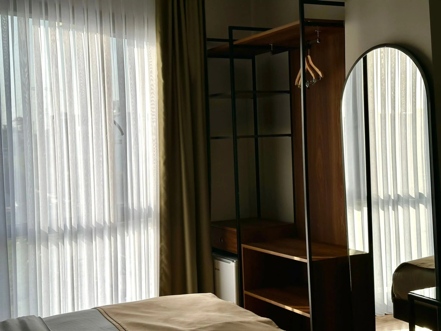 Lenora Airport Hotel