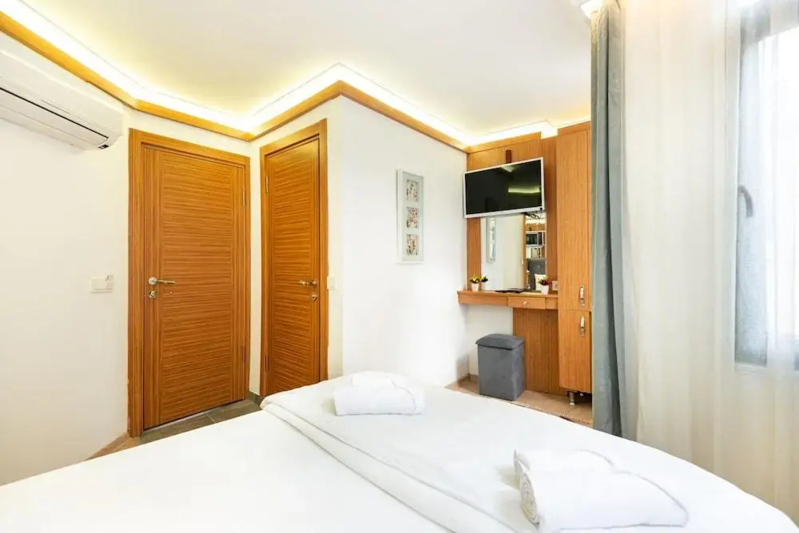 Seven Rooms Oldcity Hotel