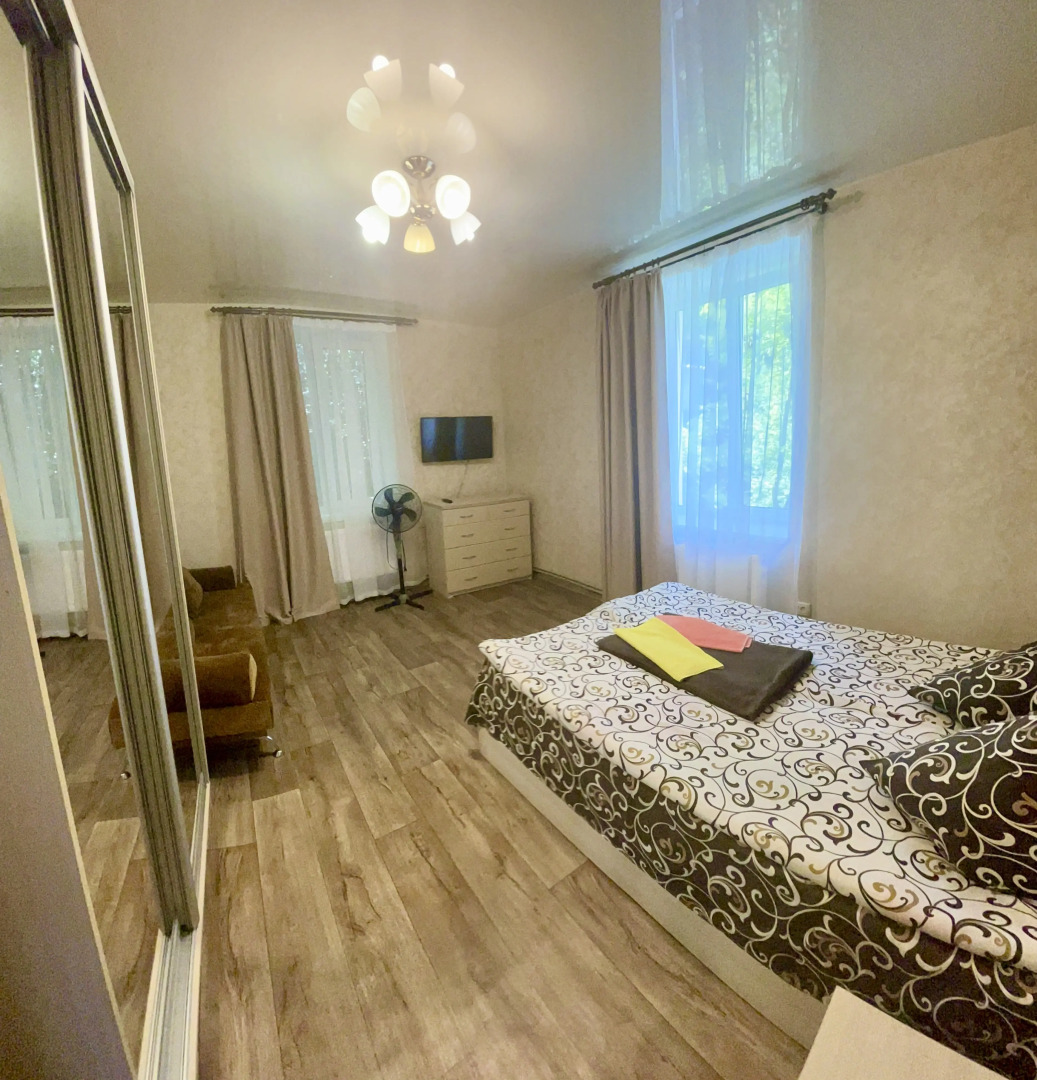 Апартаменты Трехкомнатные Апартаменты в Профессорском Уголке