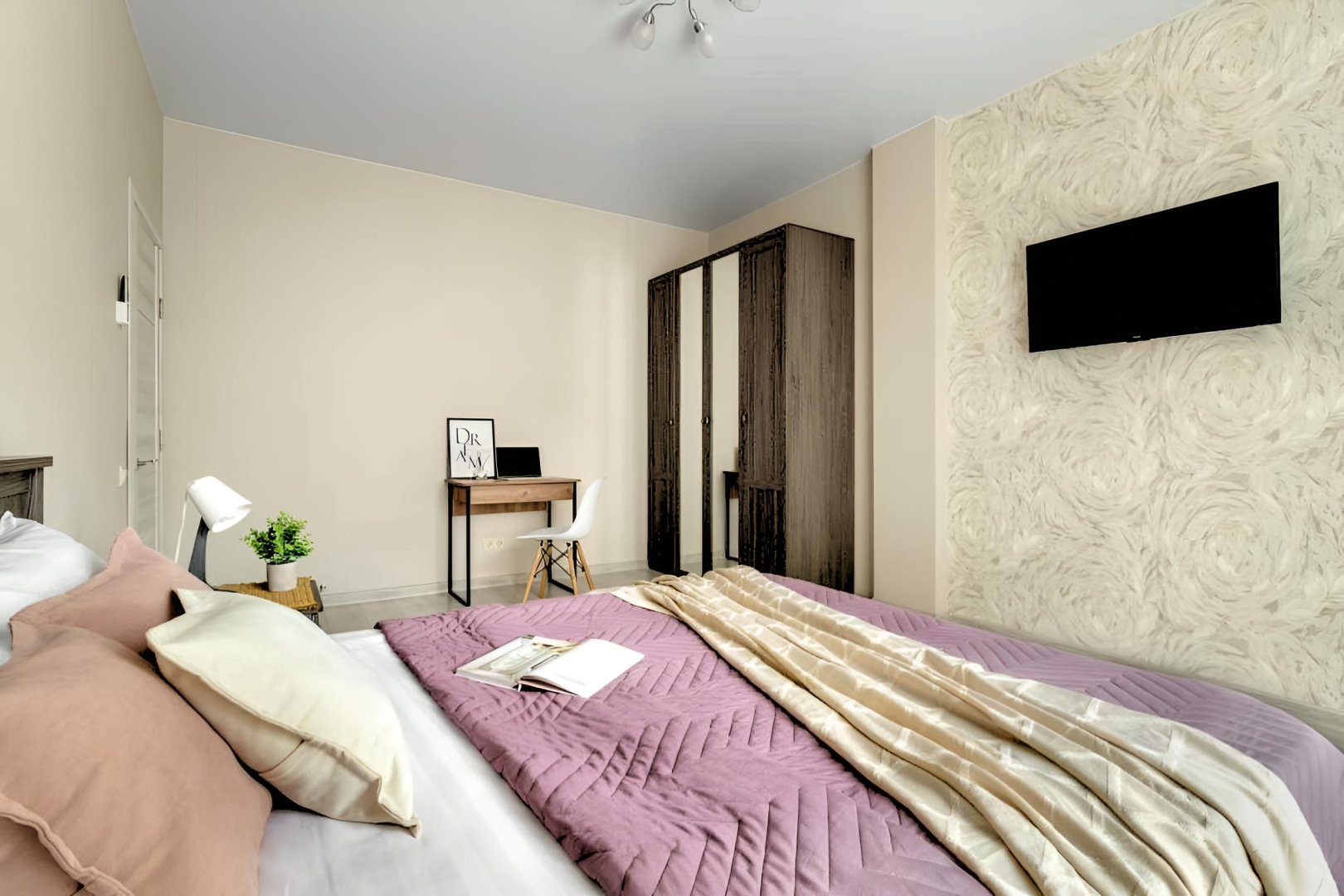 Квартира уютная для семейного отдыха с видом на горы от Home Group apartments