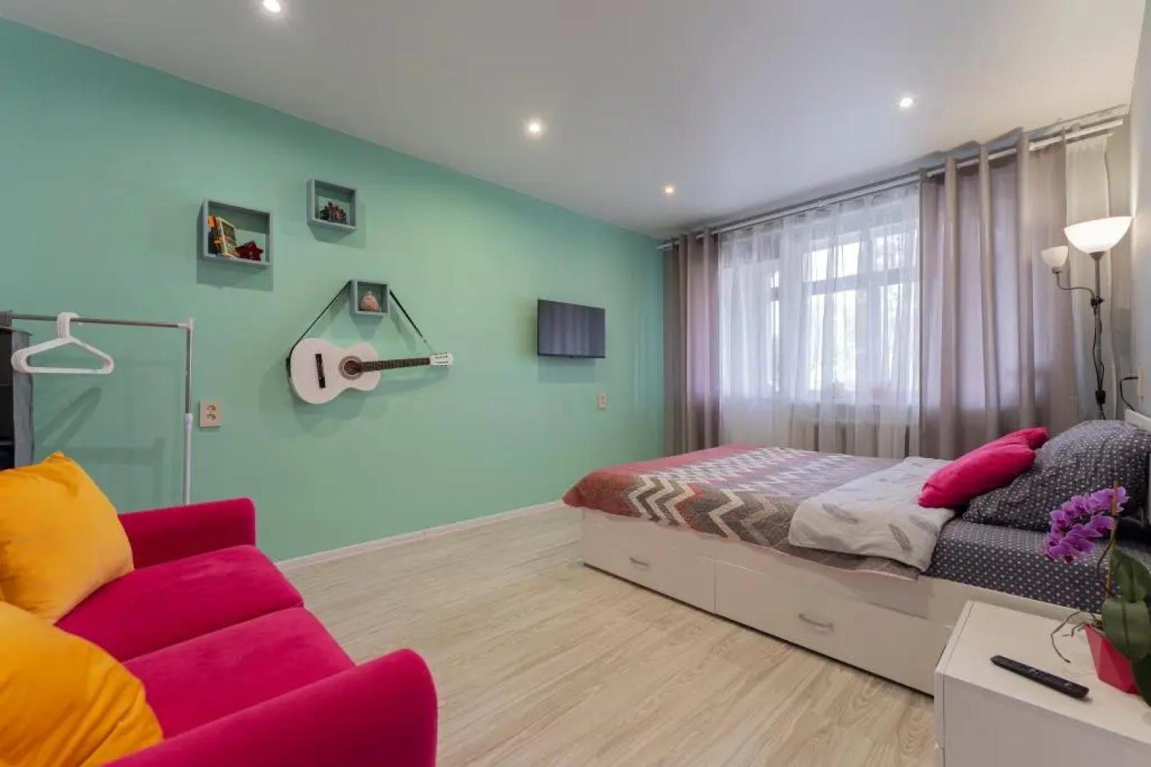 Квартира Кант за Окном