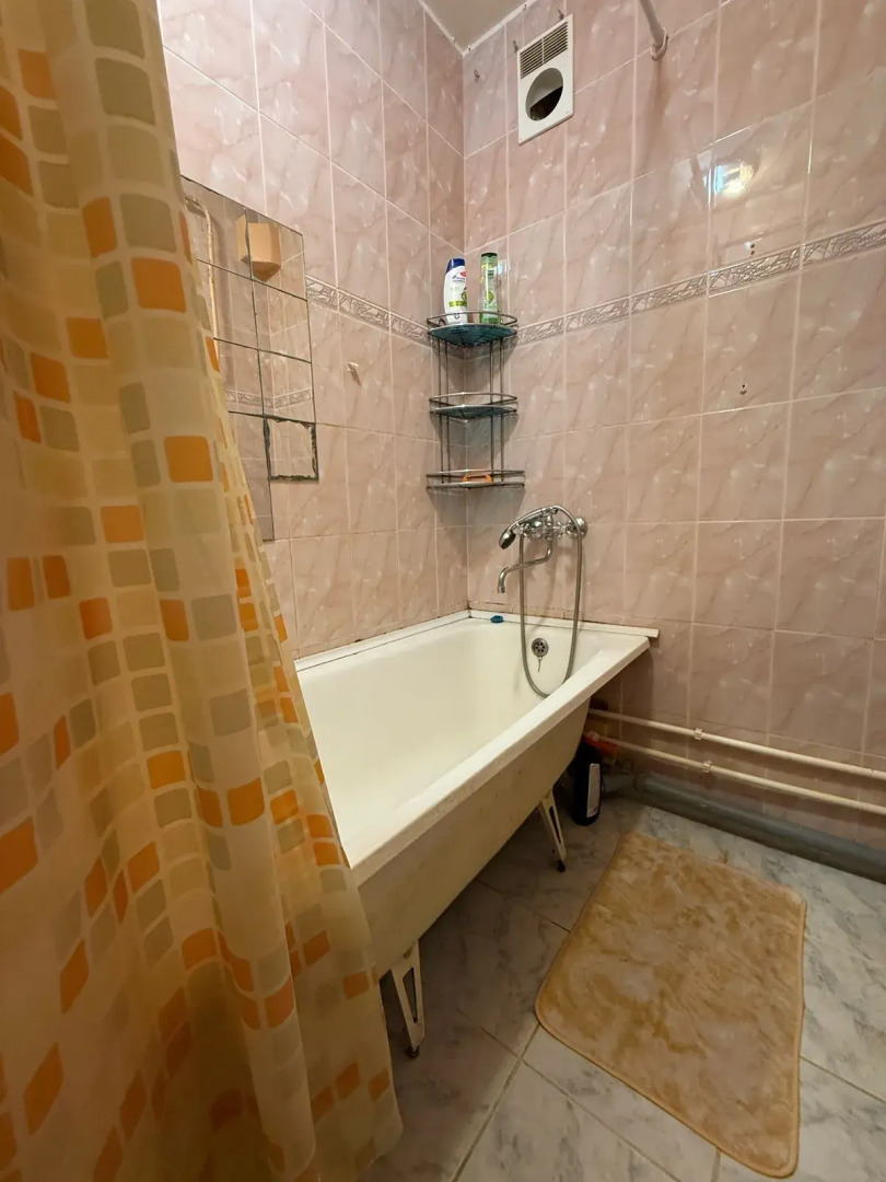 Квартира 2-комнатная на Ленина 70