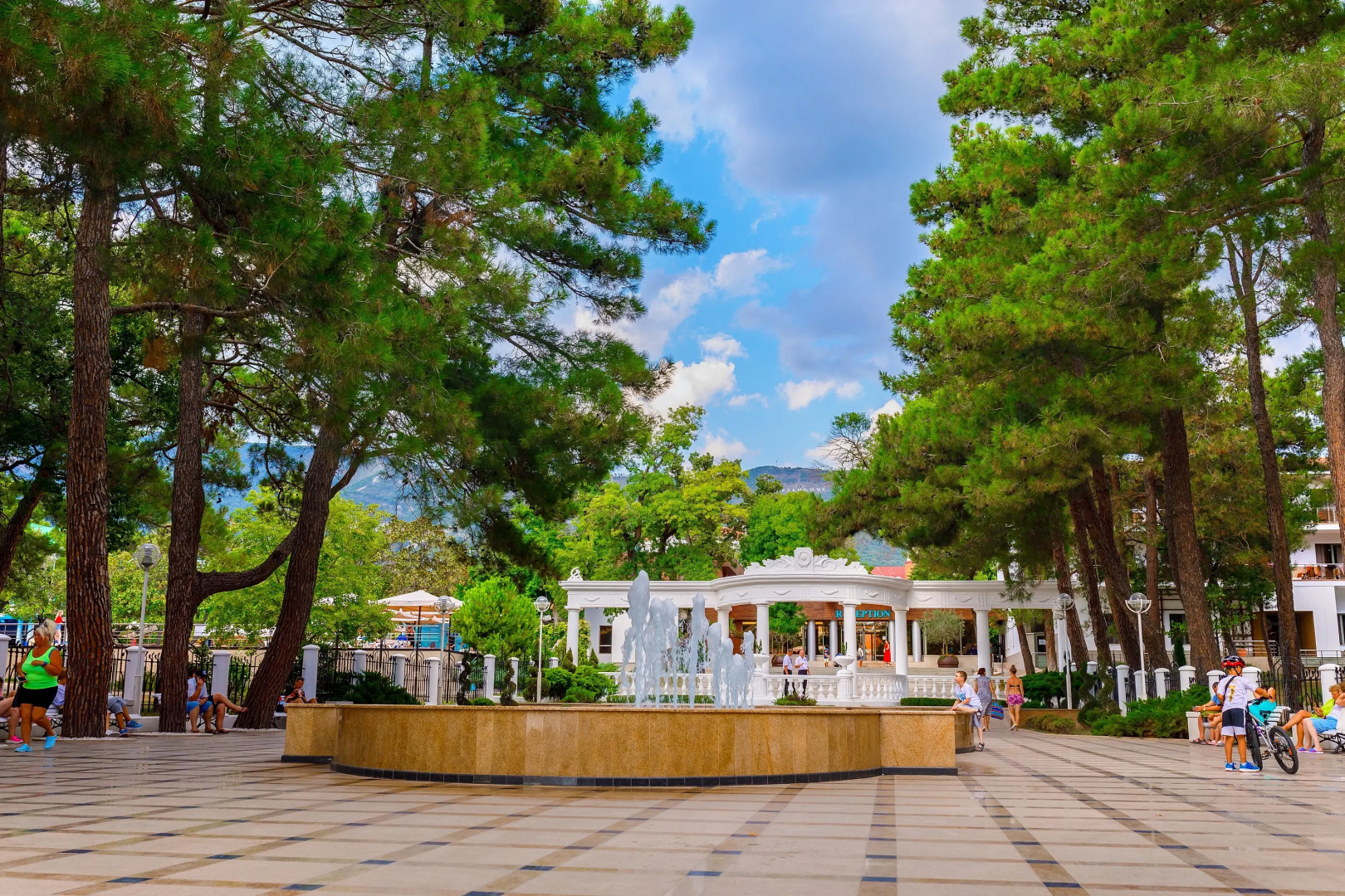 Апартаменты Люкс с большой ванной и видом на горы Sea Breeze & SPA