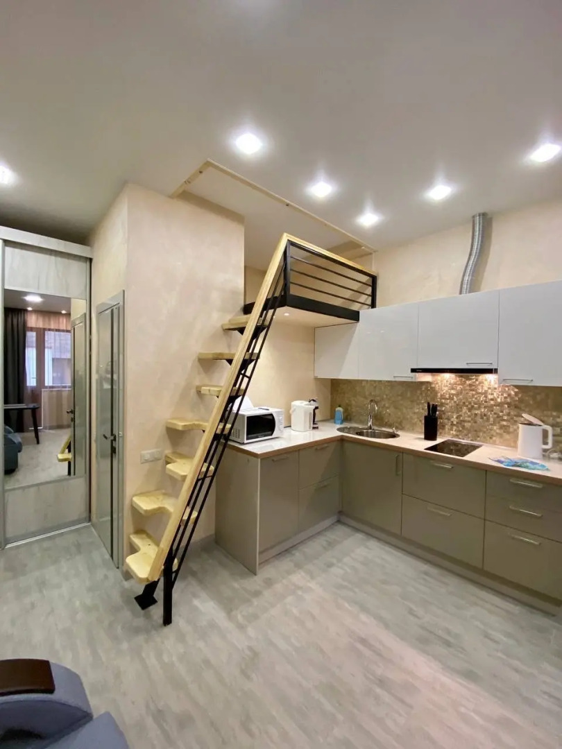 Квартира Студия с Чердаком Напротив ТЦ Горки город