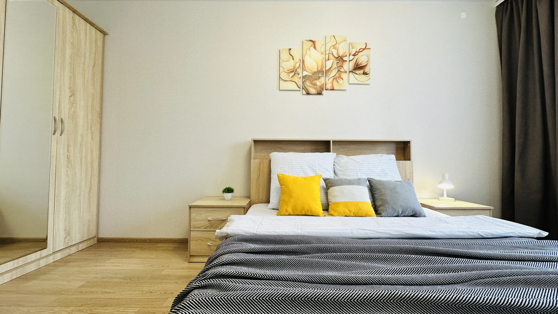 Квартира Уютная Евро-двухкомнатная у Набережной