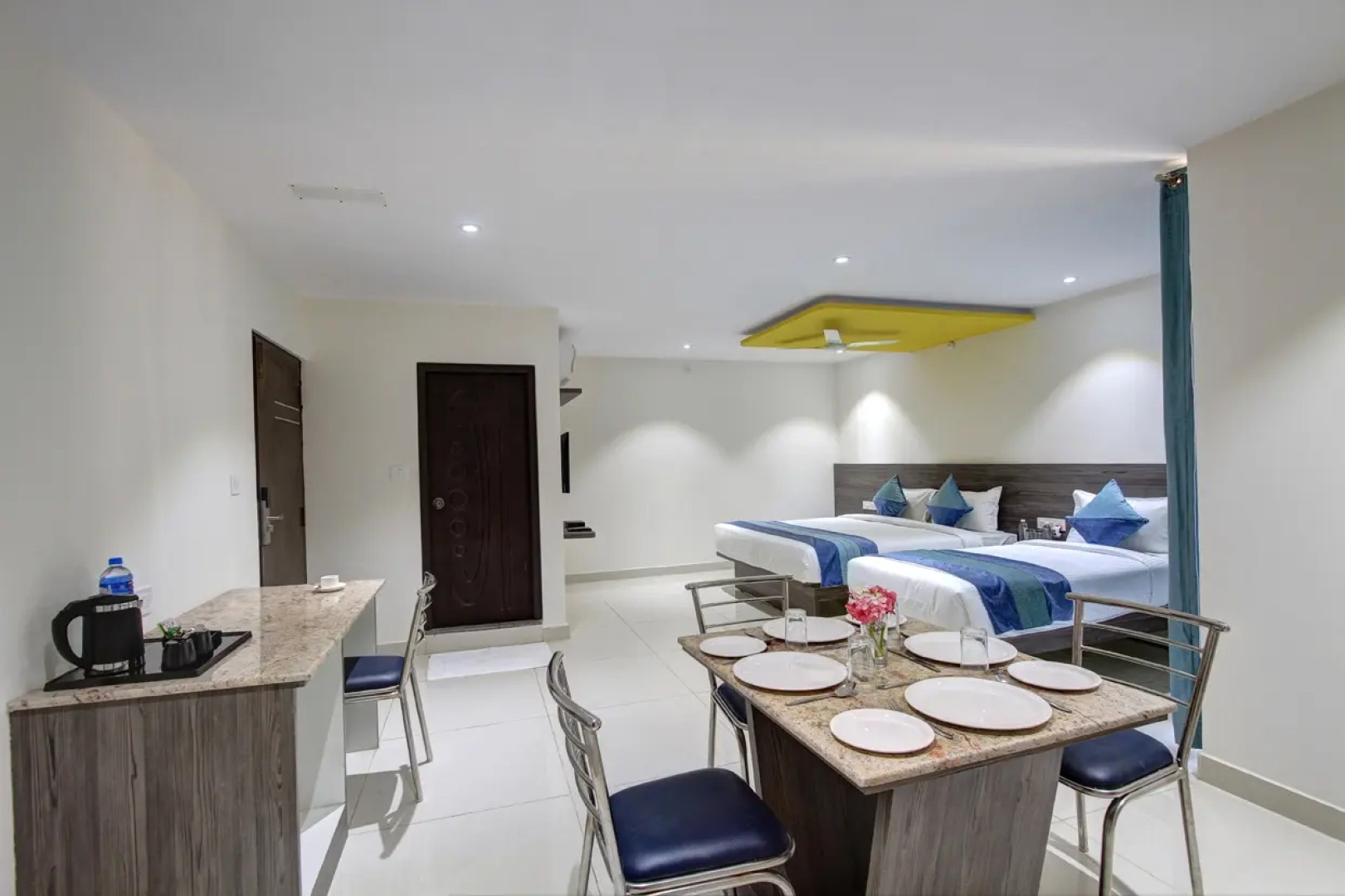 Отель Orange Suites & Inn Near Bangalore Airport