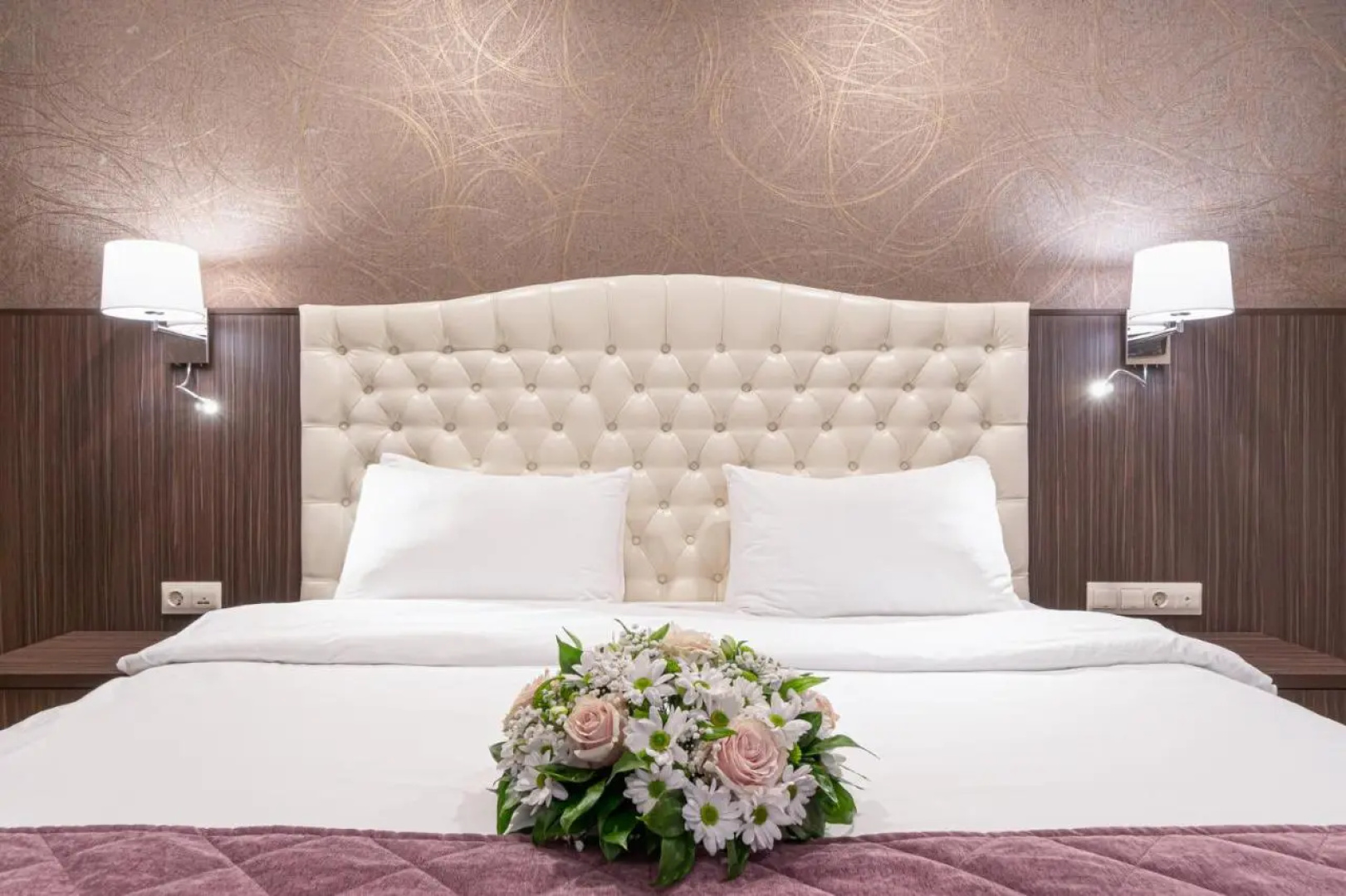 Отель Harbor Club