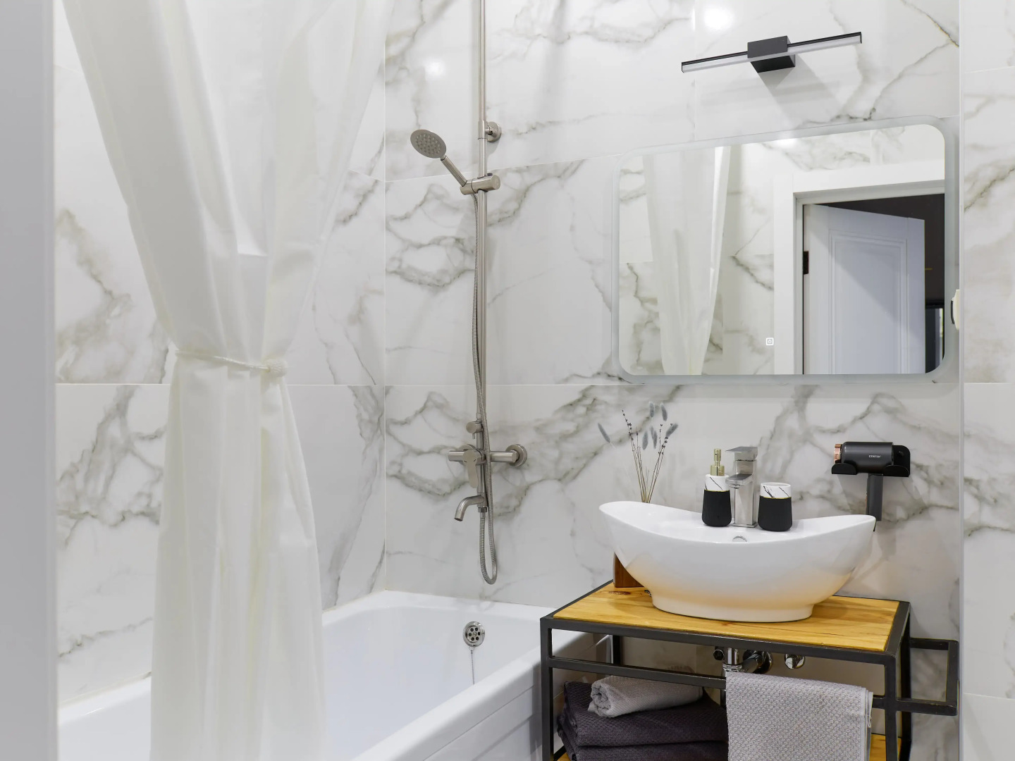 Апартаменты Бархатный Рассвет, возле Метро Горки