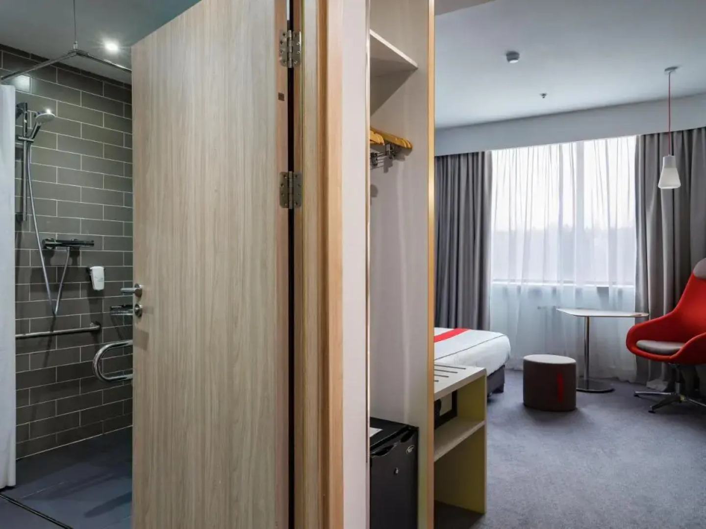 Отель Holiday Express Moscow Sheremetyevo Airport