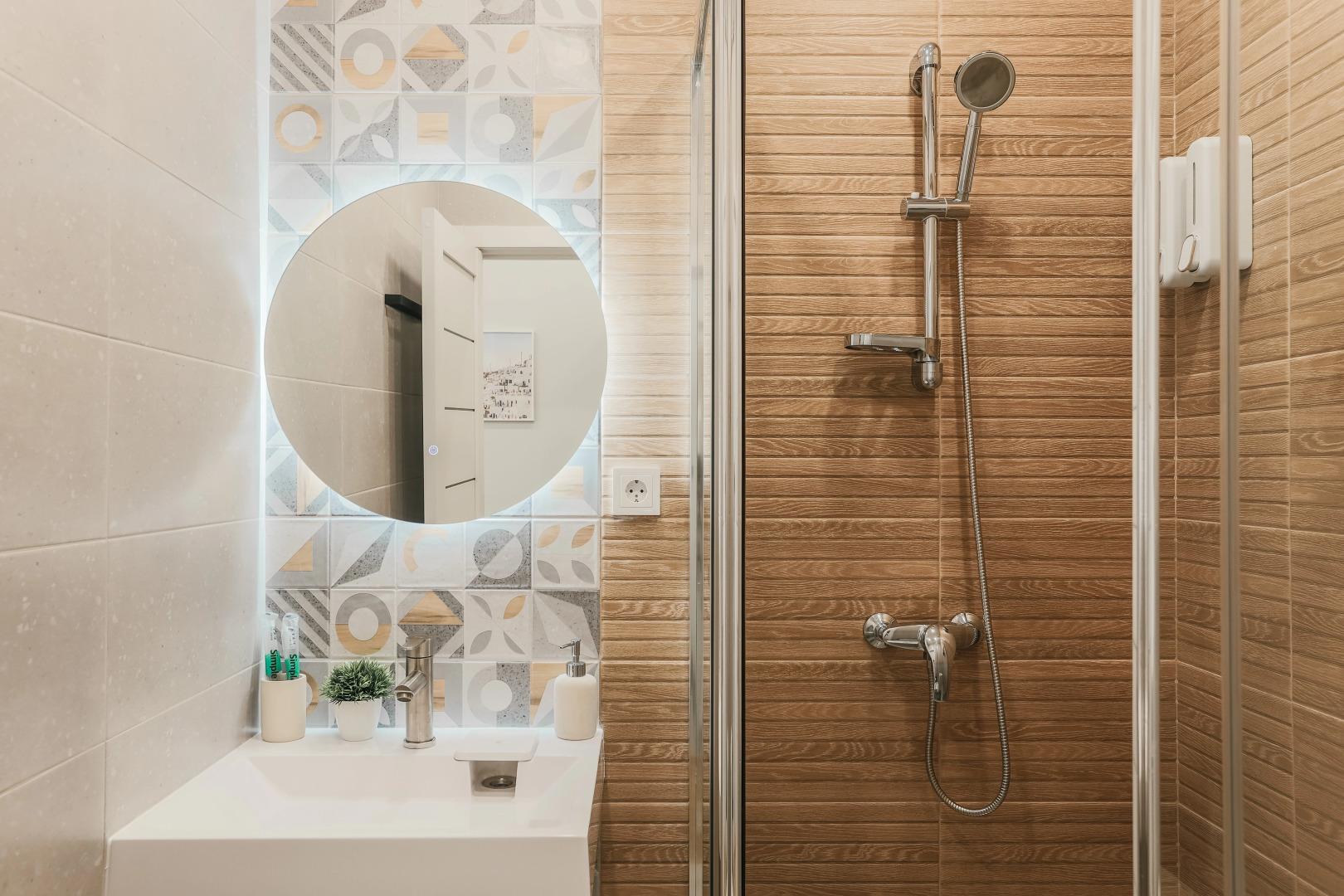 Апартаменты Санторини возле Аэропорта на 2 Гостей