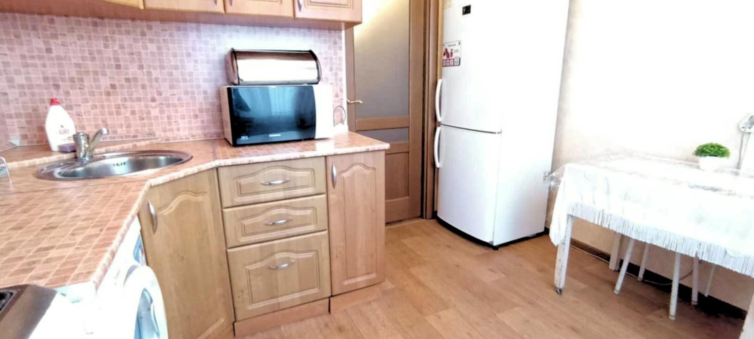 Апартаменты на улице Адоратского 6