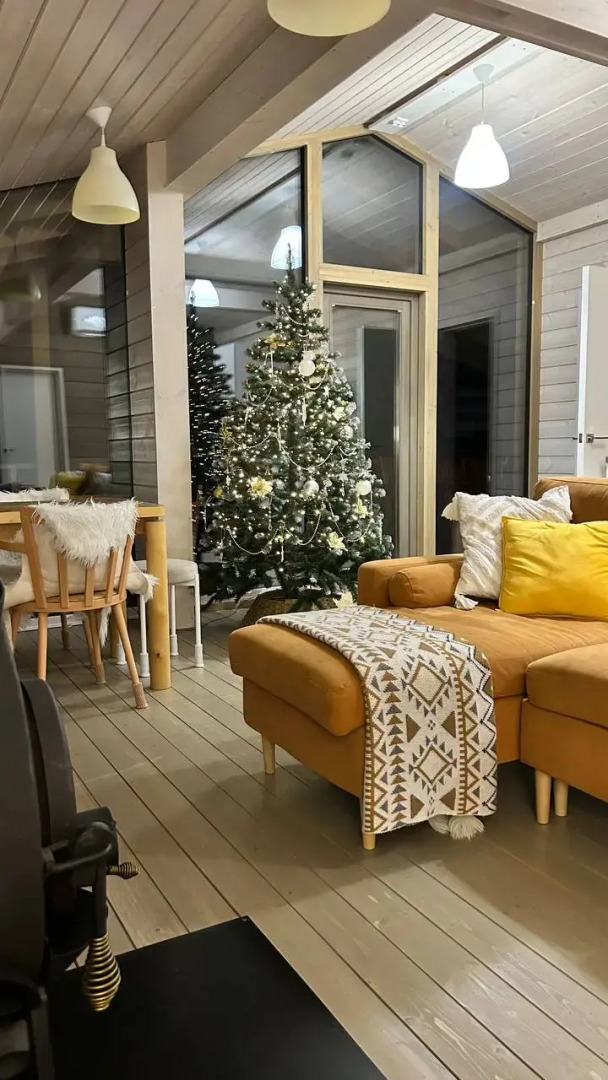 Частный дом с баней и чаном у воды и леса