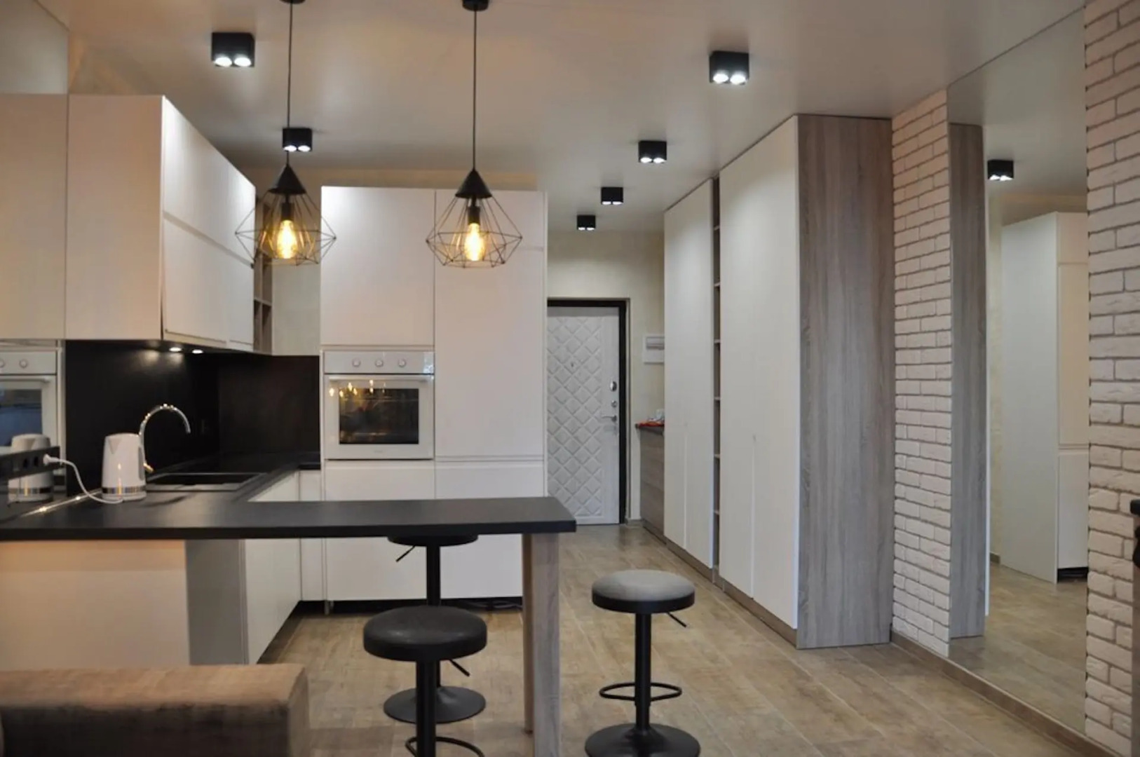 Квартира на Улице Братьев Говыриных 20