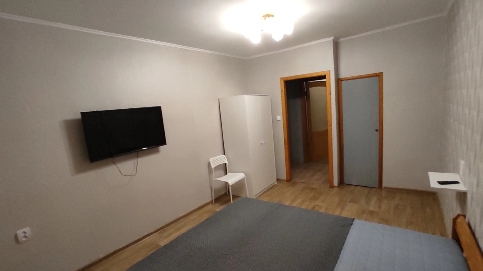 Квартира Двухкомнатная 50 лет Октября 33