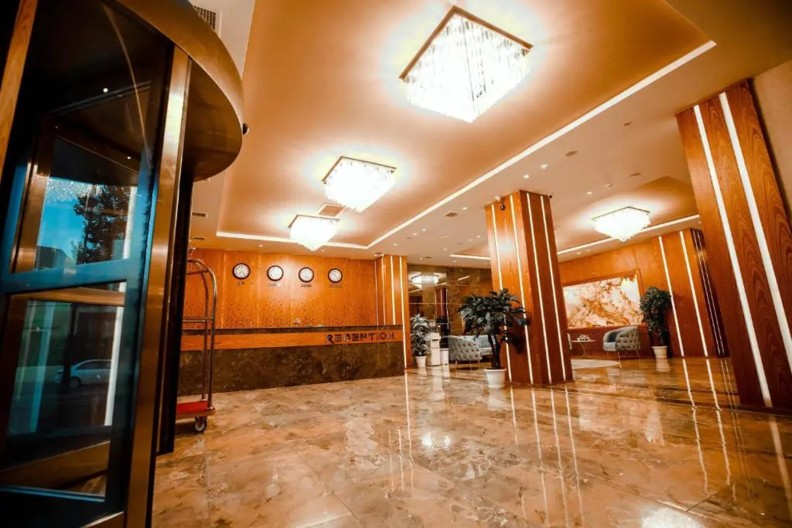 Отель Regal Inn Badamdar