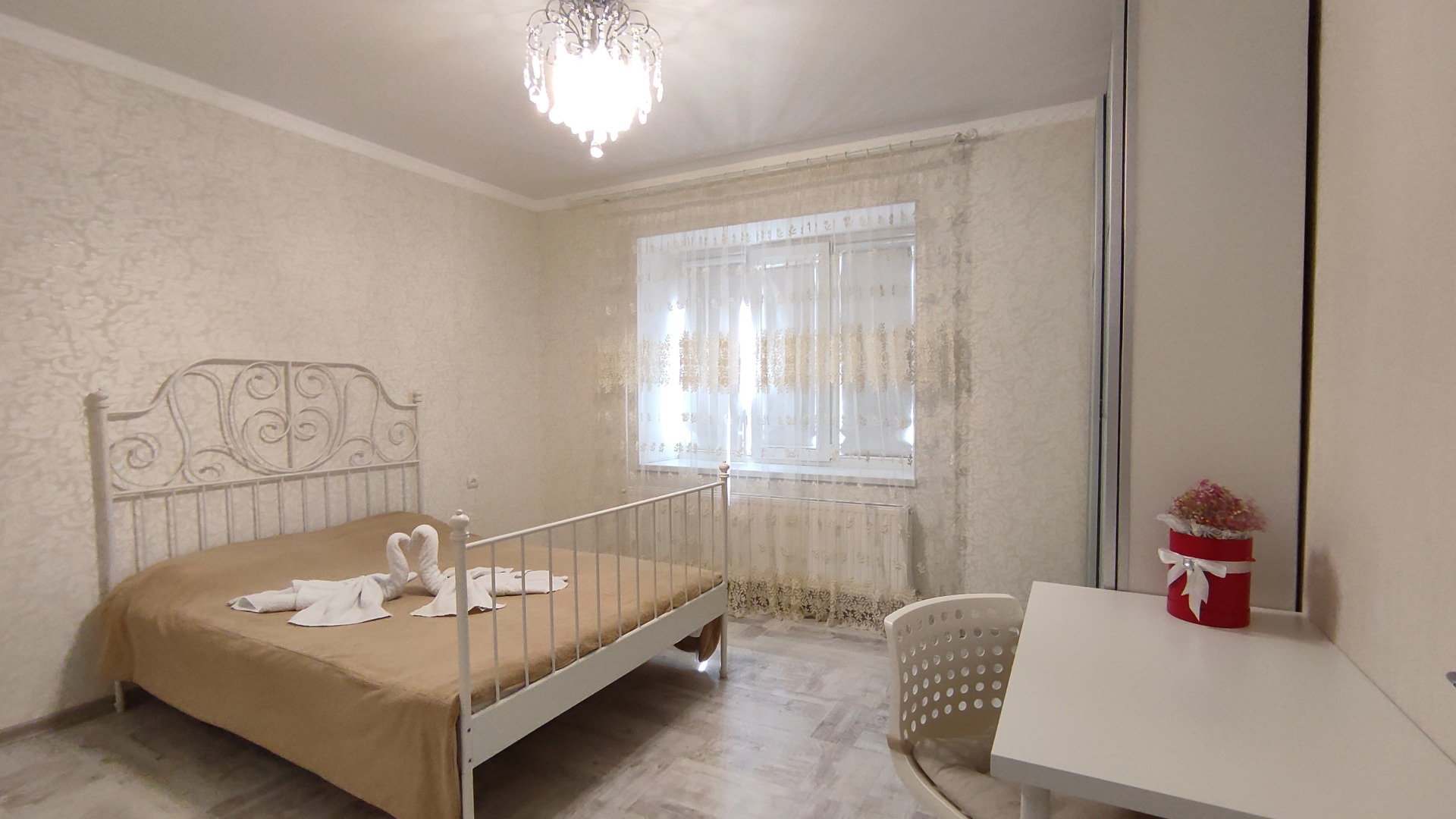 Апартаменты с двумя спальнями на Партизанской 3