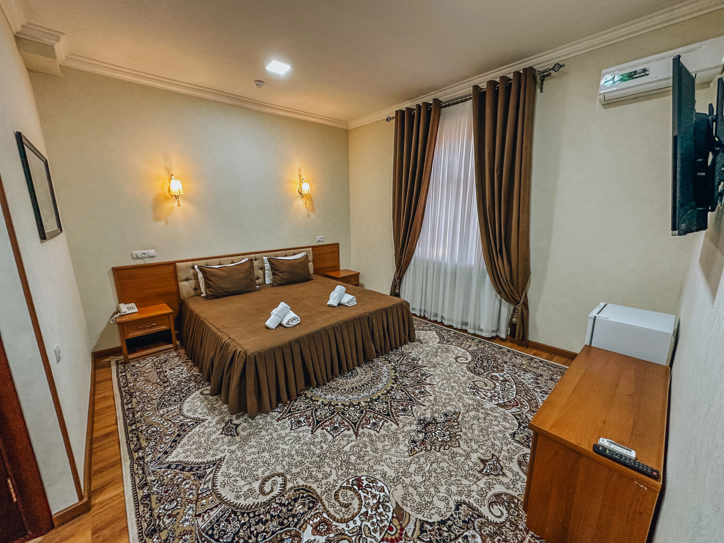 Отель Pakhlavon Hotel