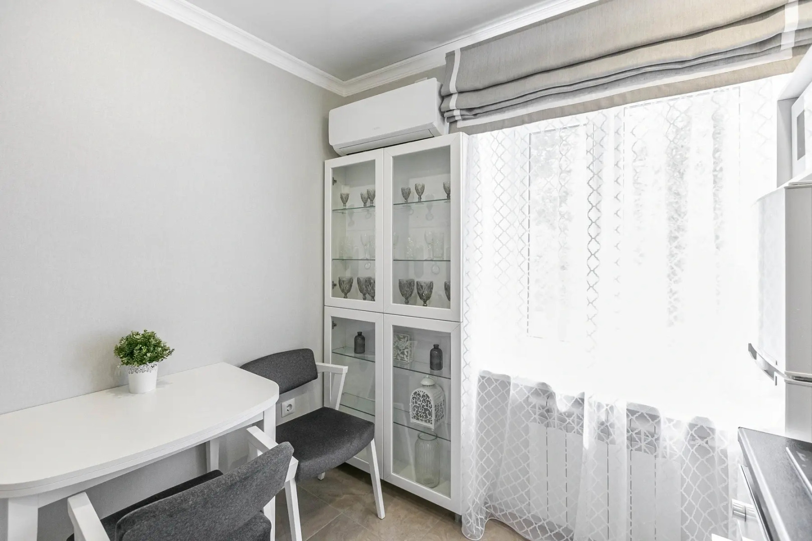 Квартира Королевская кровать с камином