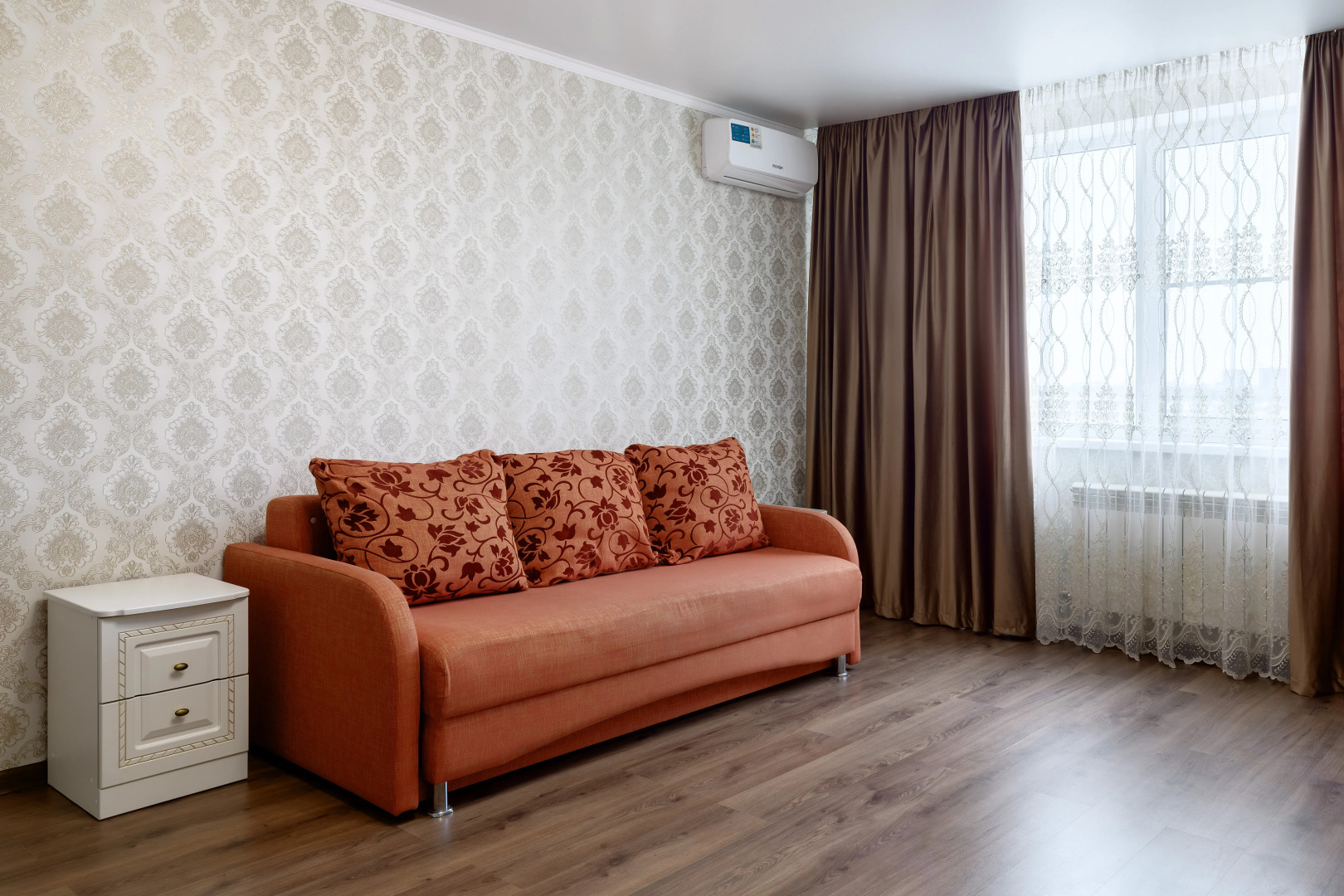 Квартира Уютная двухкомнатная квартира в Батайске