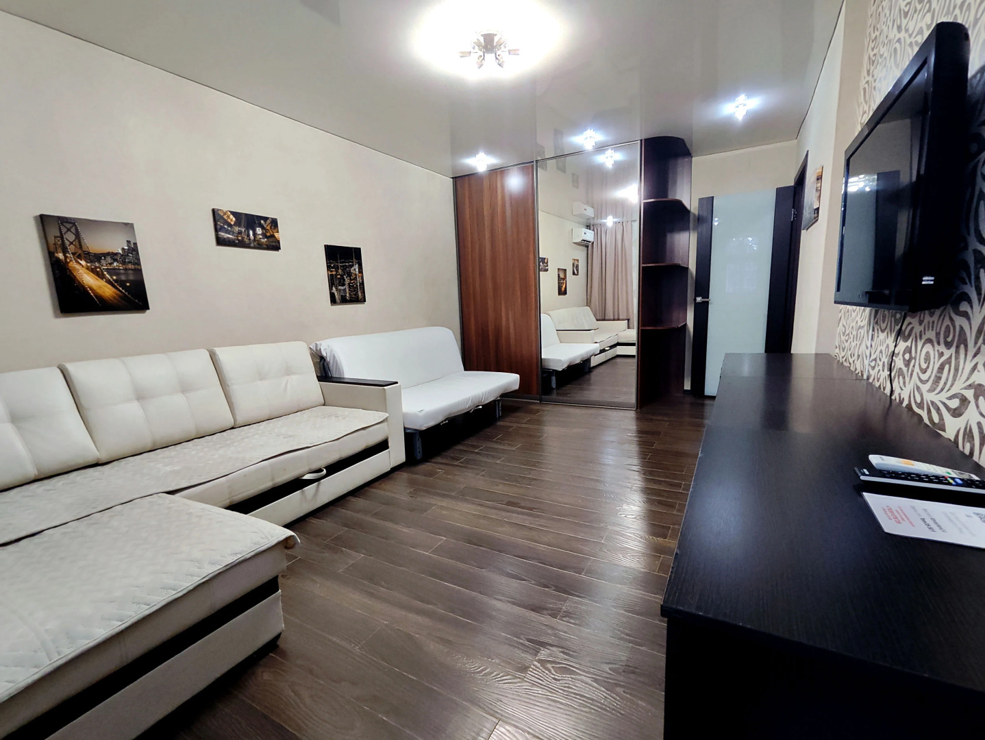 Квартира Уютная, светлая квартира рядом с ТЦ Park House ждёт своих гостей