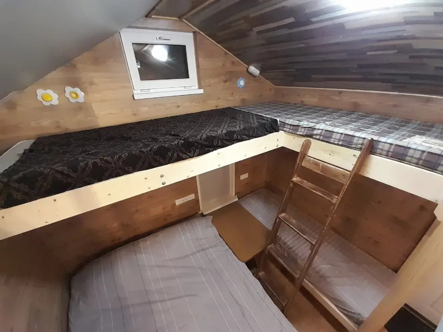 Гостевой Дом Дачный Мини-Домик На День