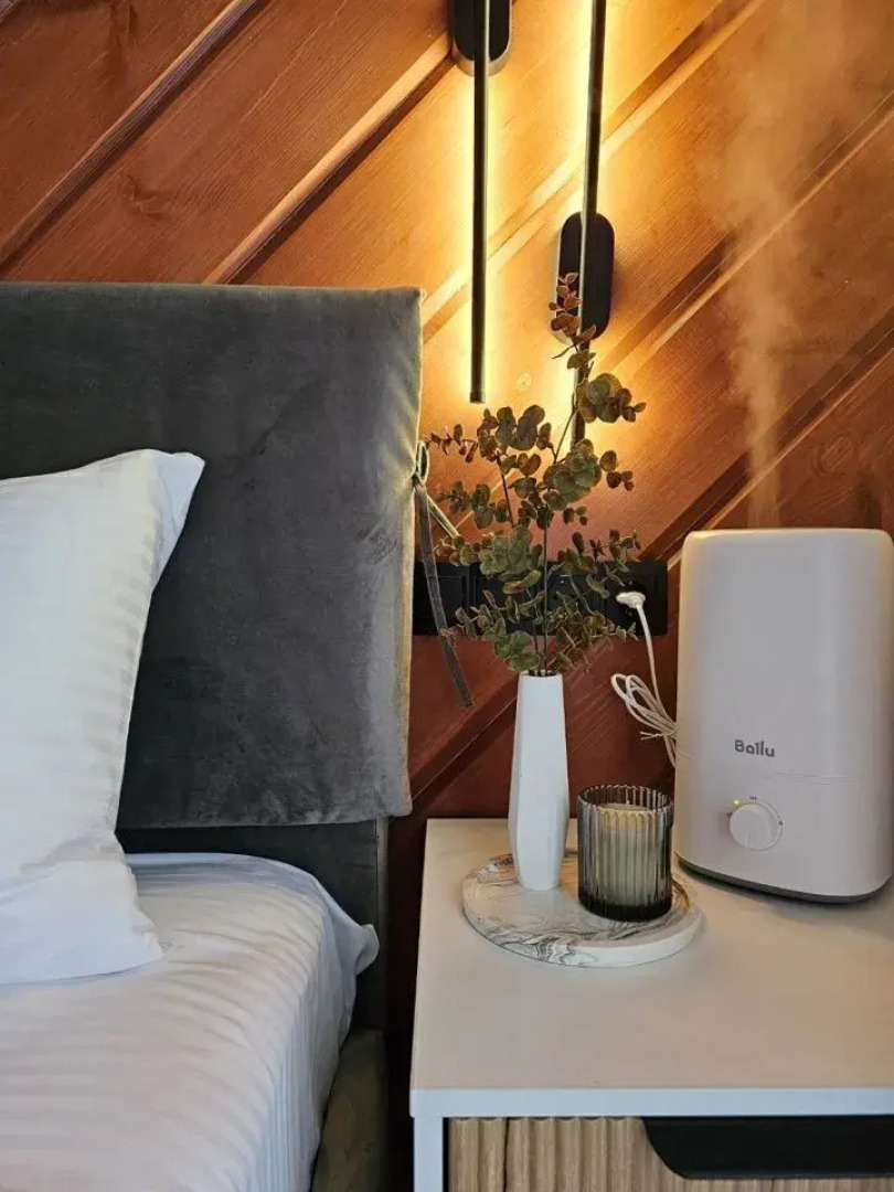 Частный дом Пaноpaмный дом в хвойнoм лесу с сaуной