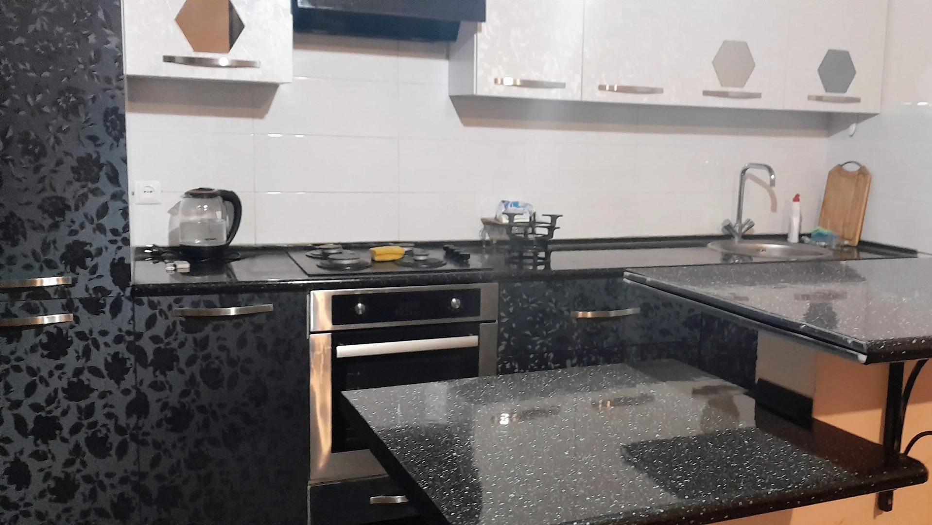 Апартаменты Абовяне 3 спальни