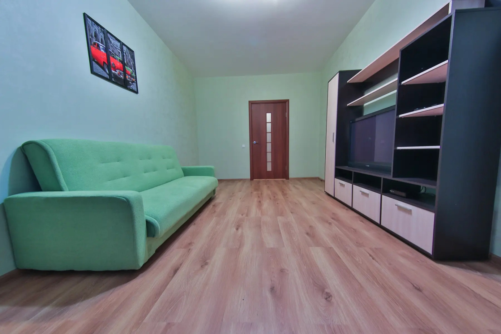 Апартаменты Двухкомнатная Квартира на Космонавте