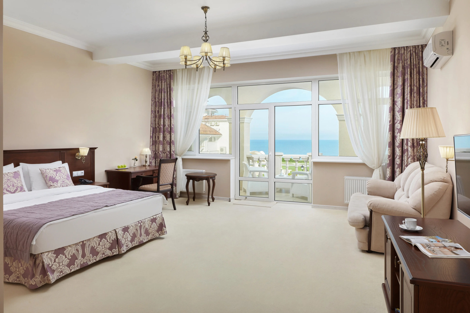 Отель Альма Дача