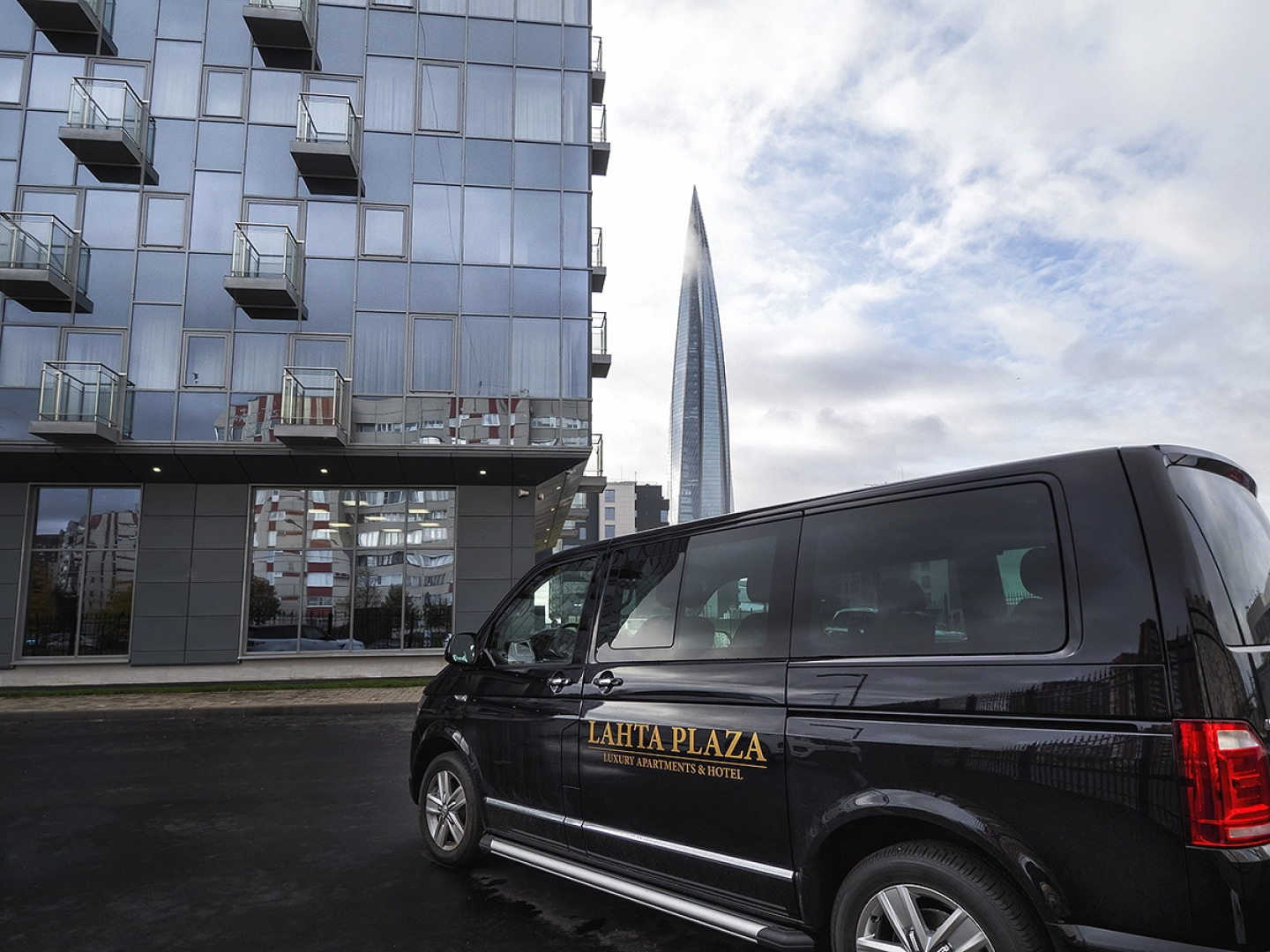 Отель Lahta Plaza