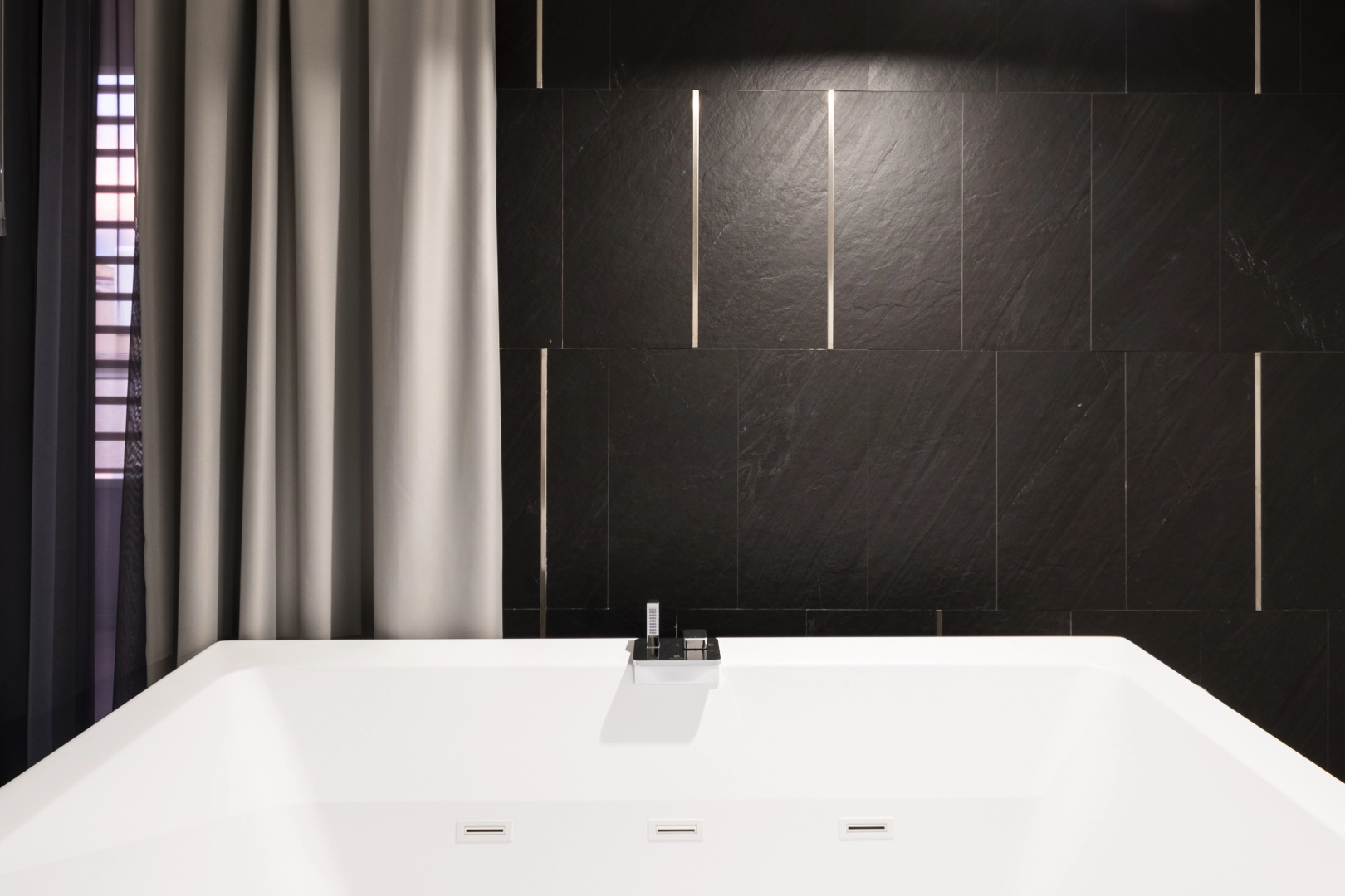 Отель Alkamuri Posh Hotel