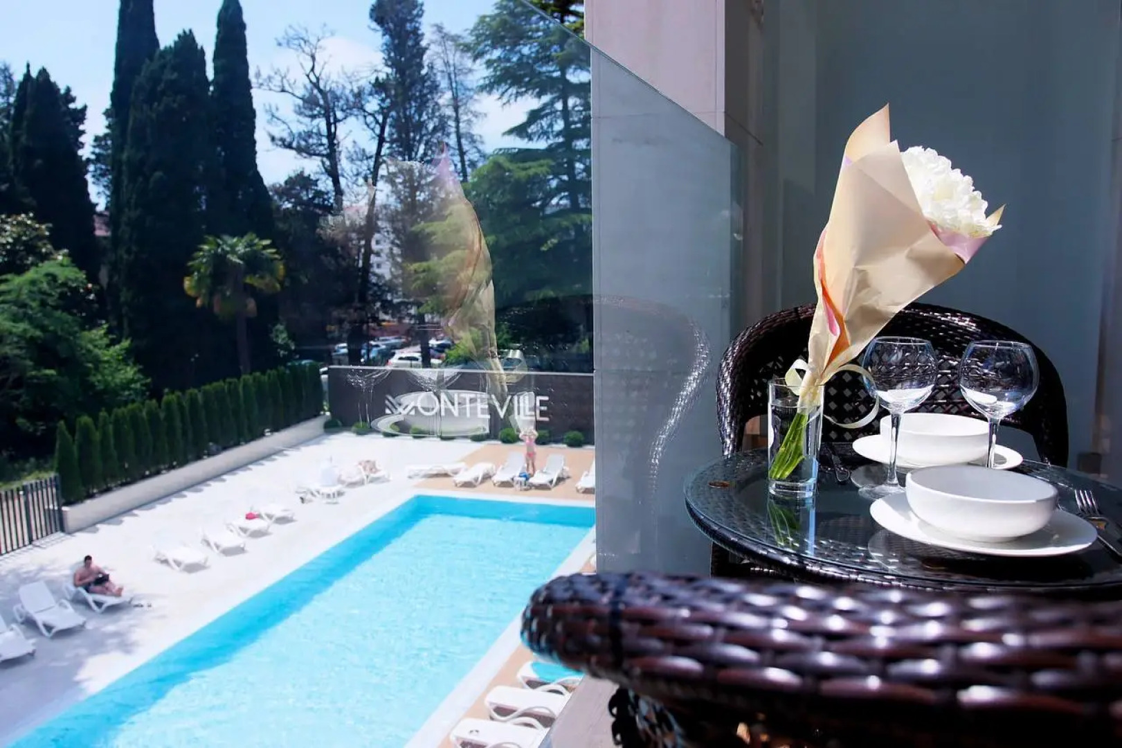 Апартаменты Аппарт 24 с видом на бассейн