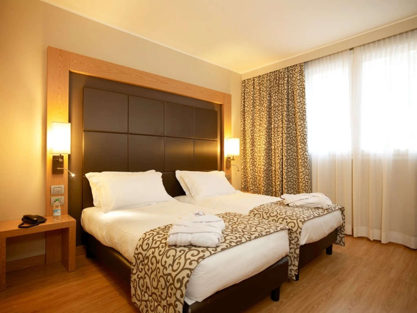 Отель VIRGINIA PALACE