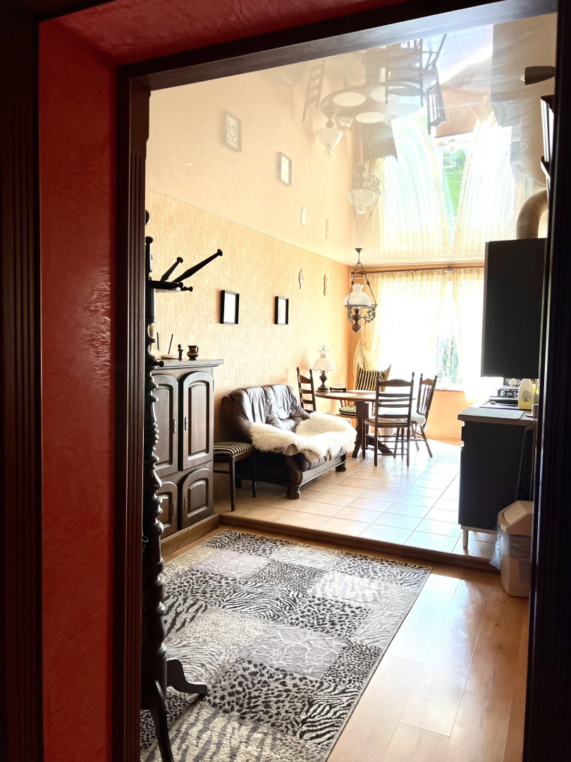 Квартира Комфортная Трехкомнатная в Самом Центре