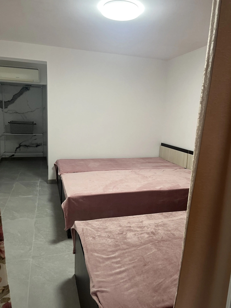 Апартаменты Стандартные трехместные с ванной комнатой