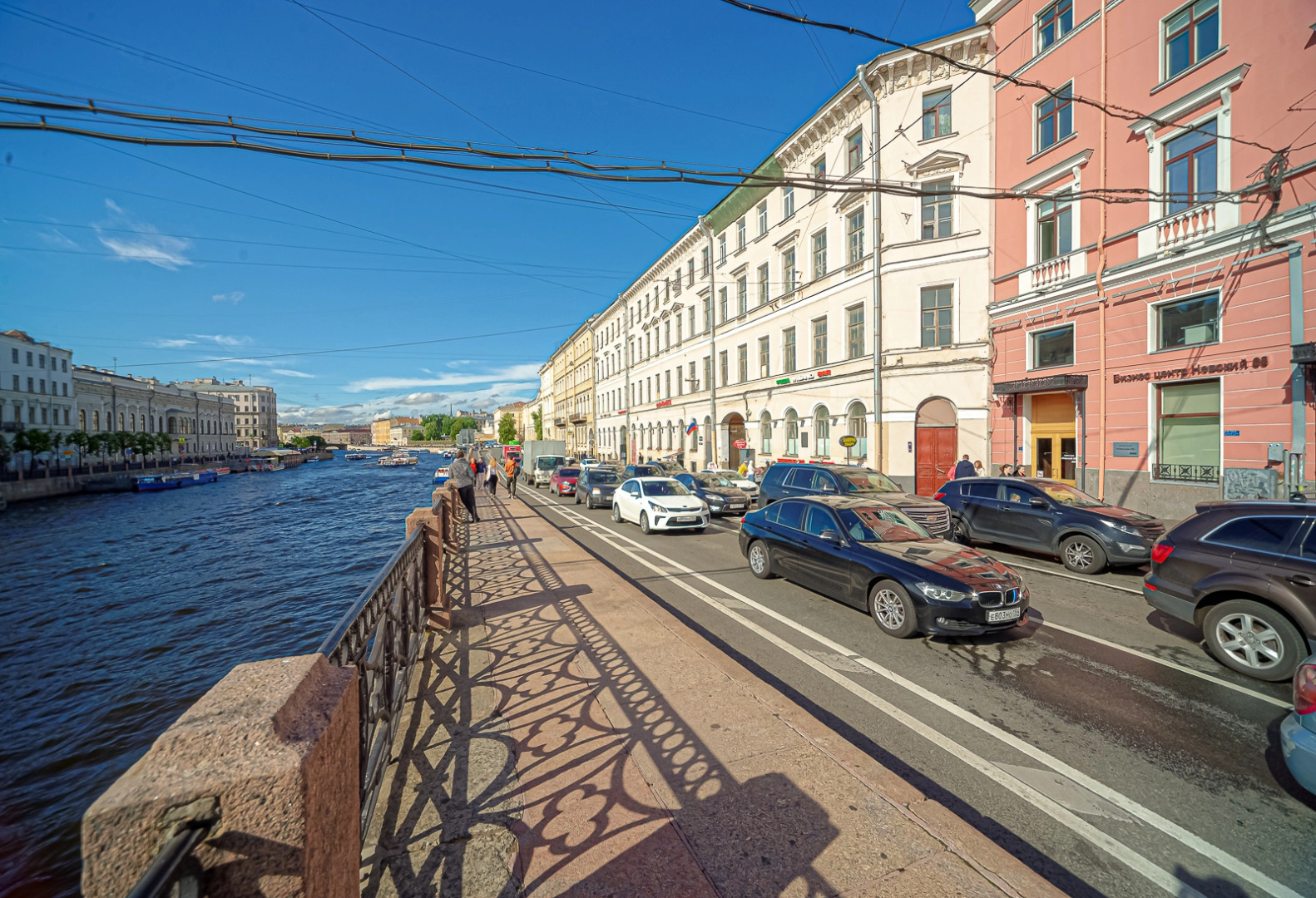 Апартаменты Двухкомнатная Квартира с Видом на Набережную