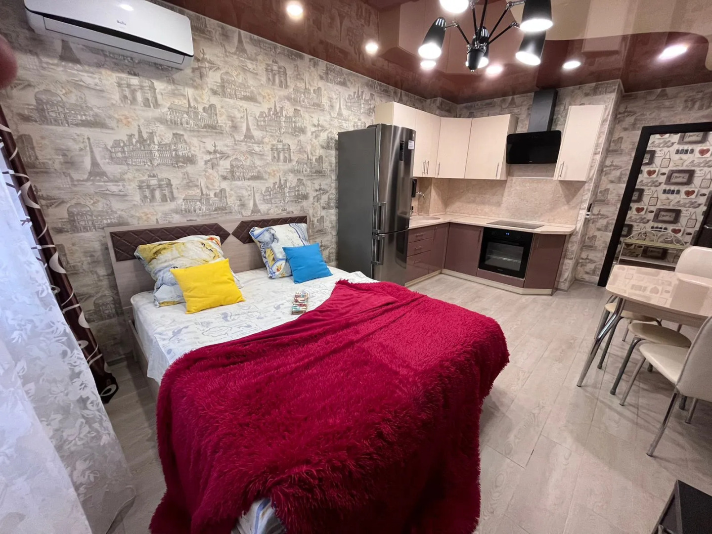 Апартаменты с панорамным видом на Стройкова 51