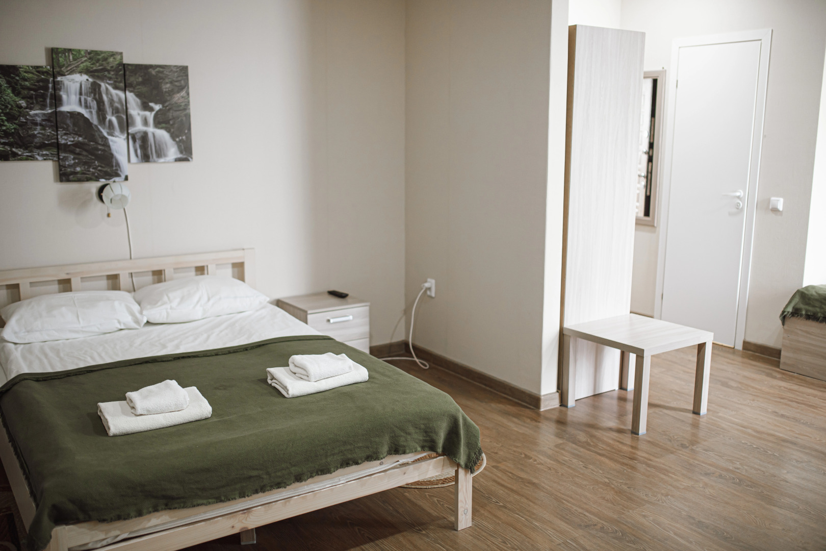 Отель Веряжский