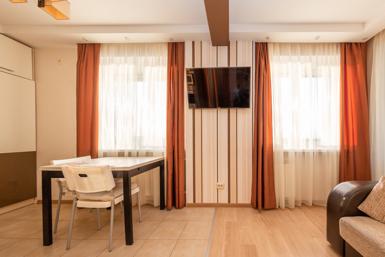 Апартаменты на Романа Брянского 8/1