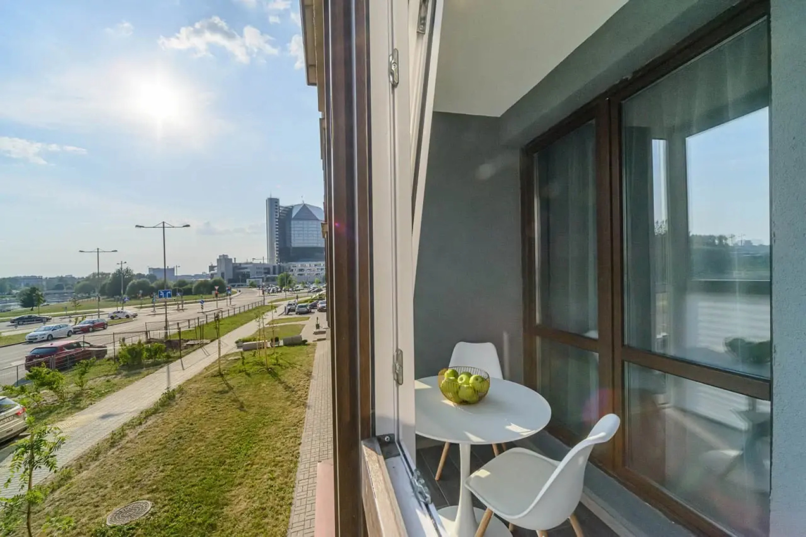 Апартаменты 1-комнатные HomeApart П. Мстиславца, 6