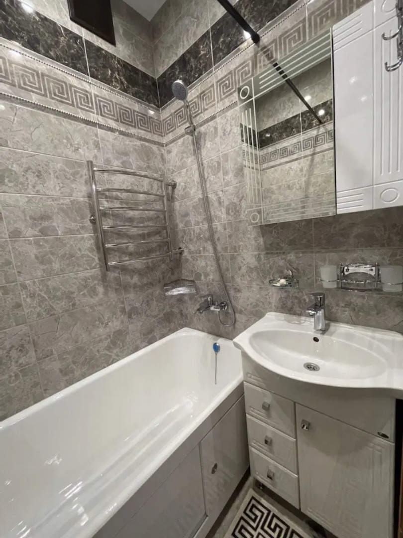 Апартаменты 3-комнатные HomeApart Ленина, 4