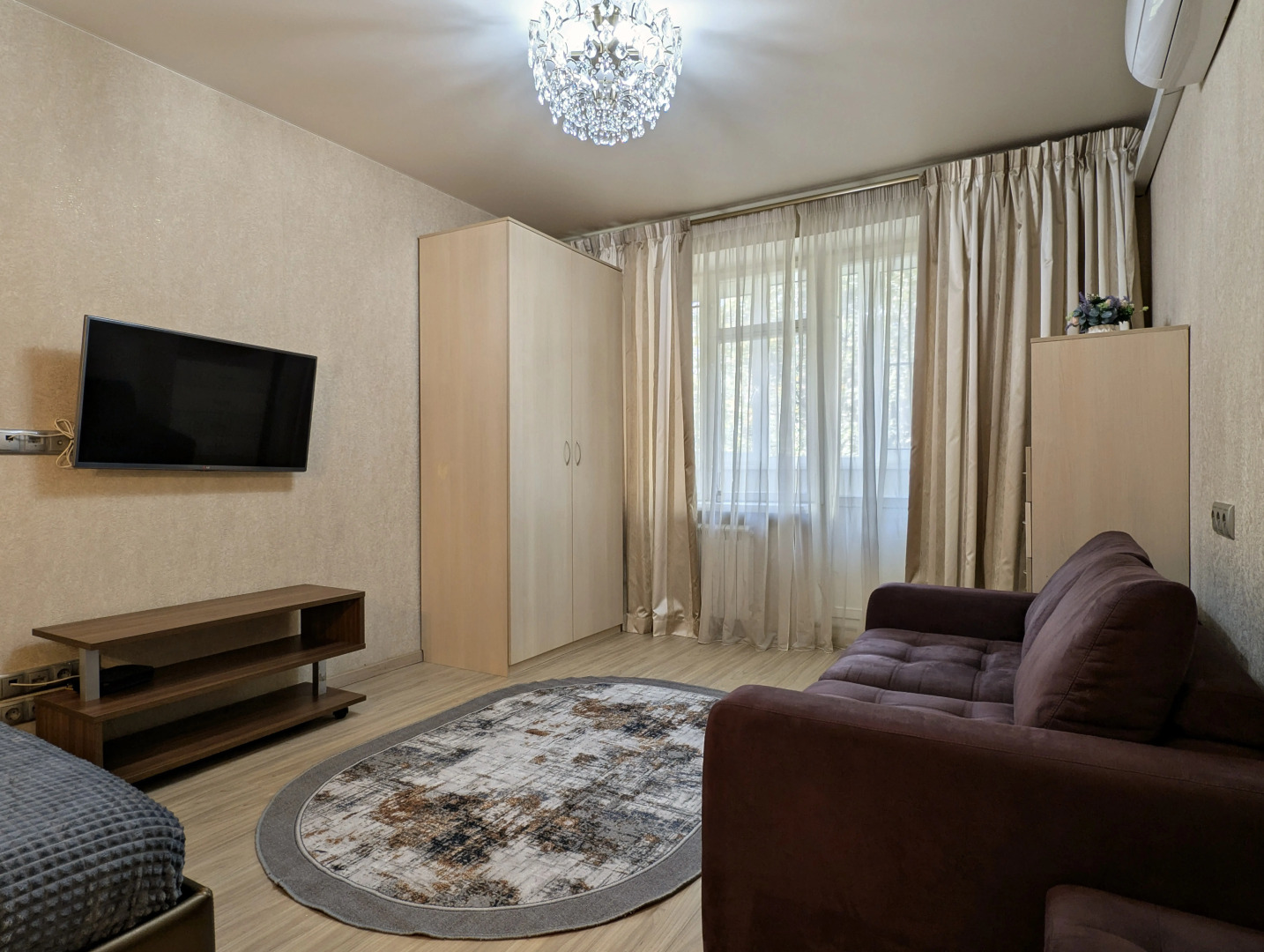 Квартира на Ефремова 12