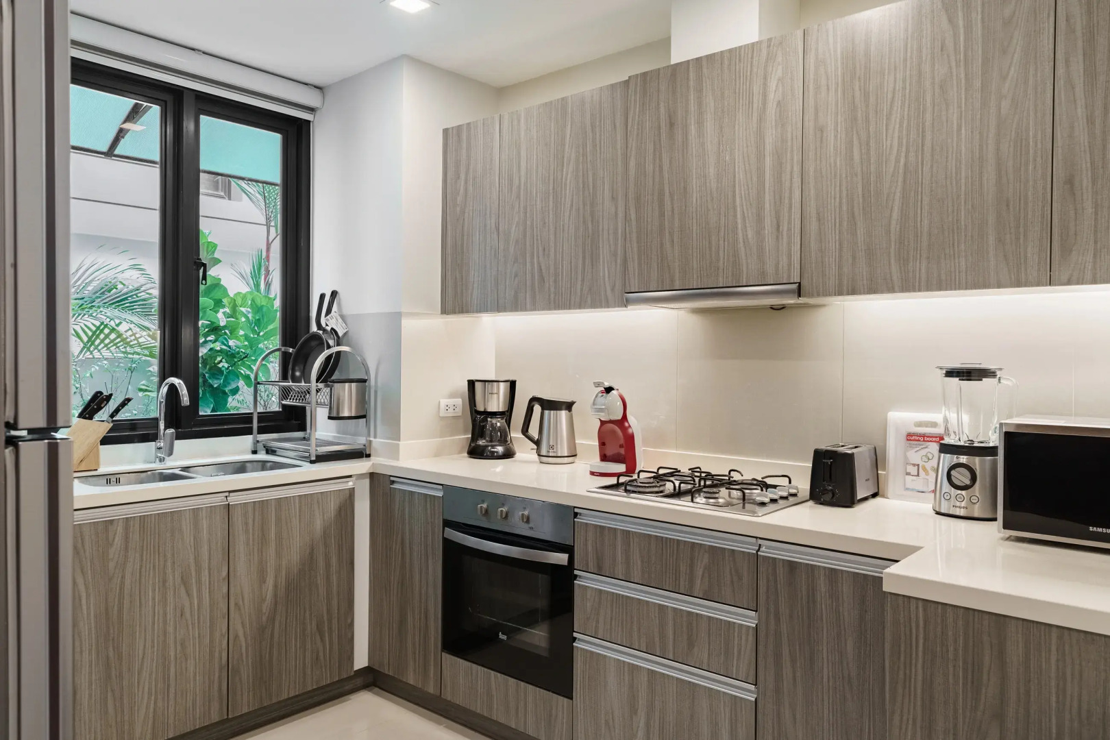 Вилла с 5 спальнями и бассейном на крыше рядом с пляжем Бангтао LP-65/46