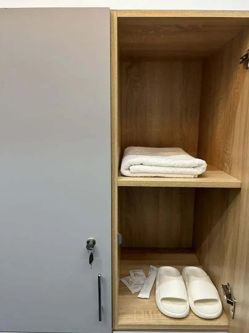 Отель капсульный Hot'el Place
