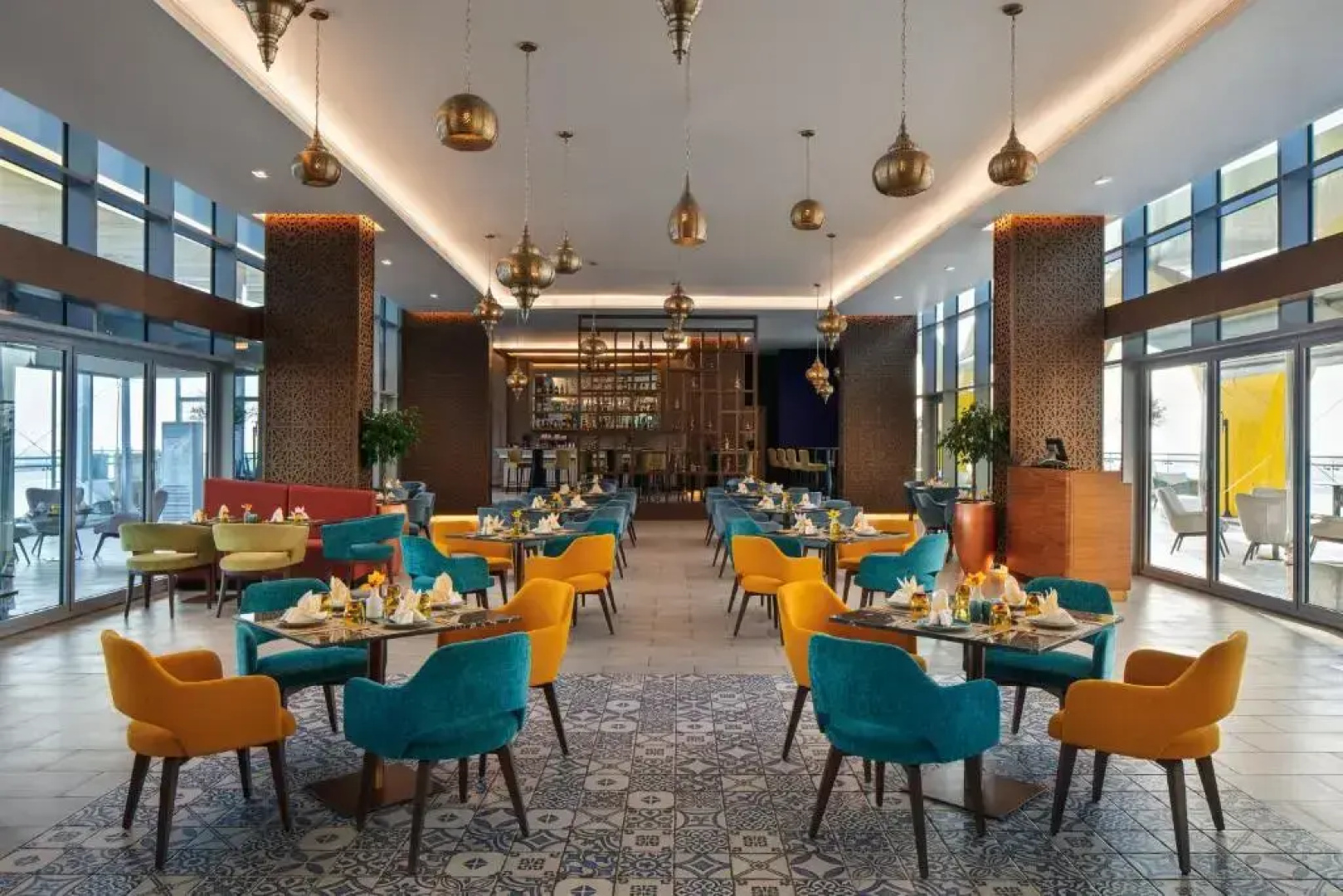Курортный отель Centara Mirage Beach Resort Dubai