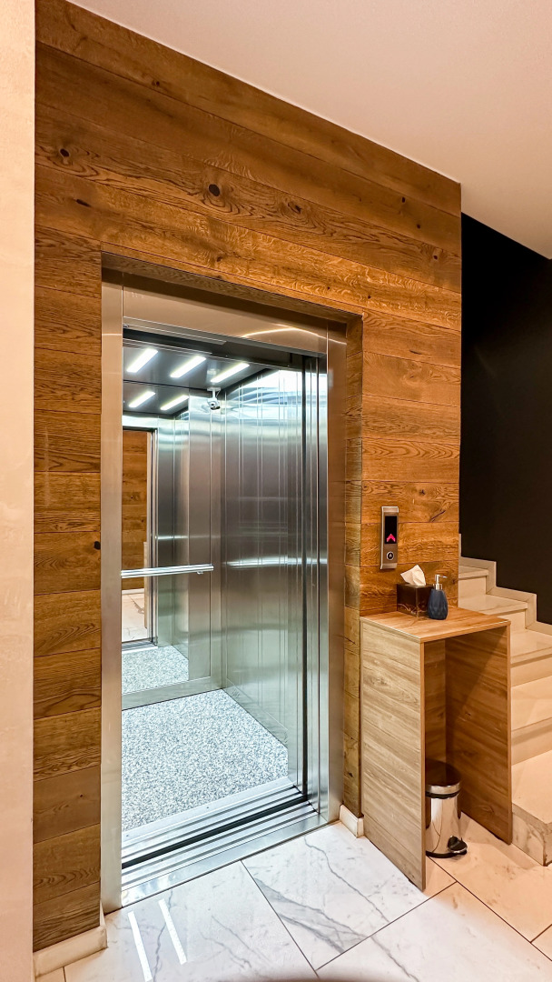 Отель Silver 39  Corner Hotel