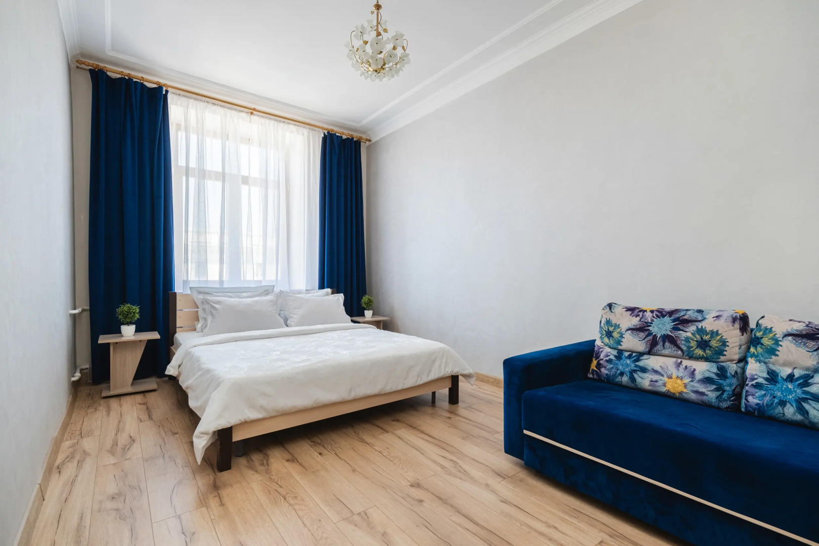 Квартира Двухкомнатная возле вокзала