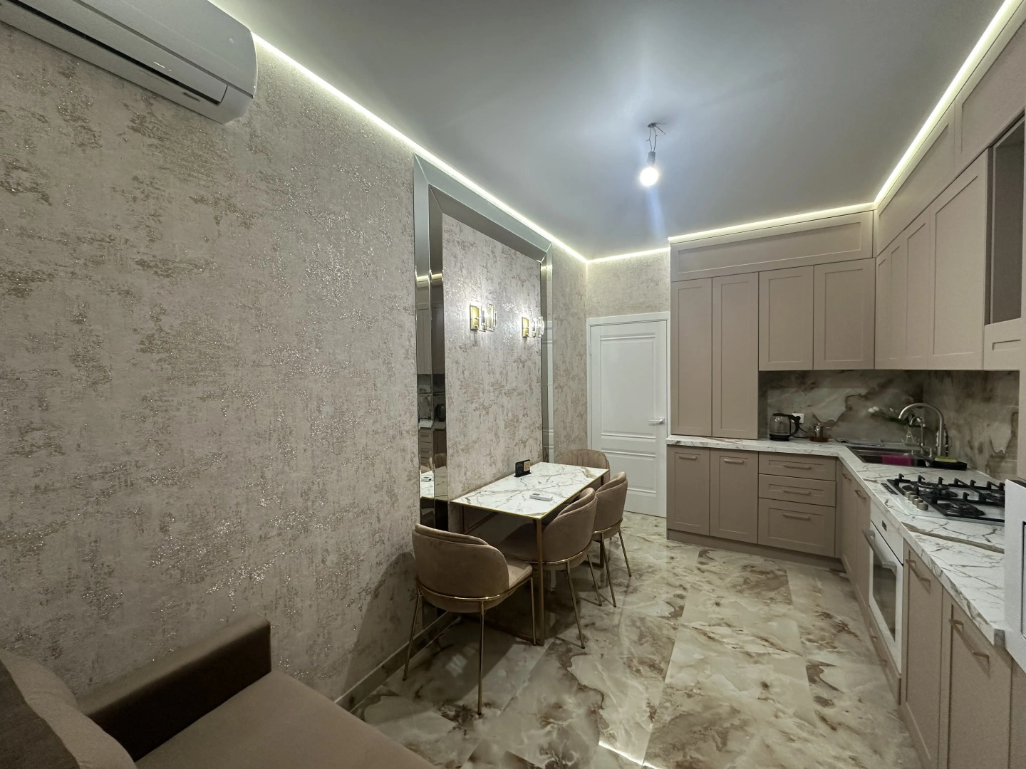 Апартаменты Люкс Советская 78 в центре рядом с аэропортом