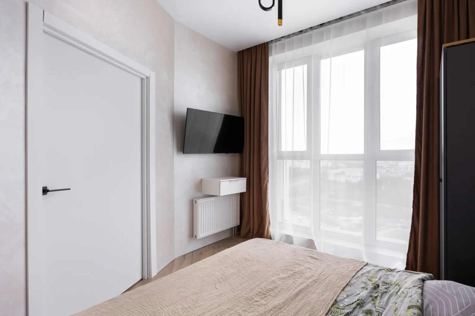 Апартаменты двухкомнатные на 25 этаже с видом на город в Минск-мир