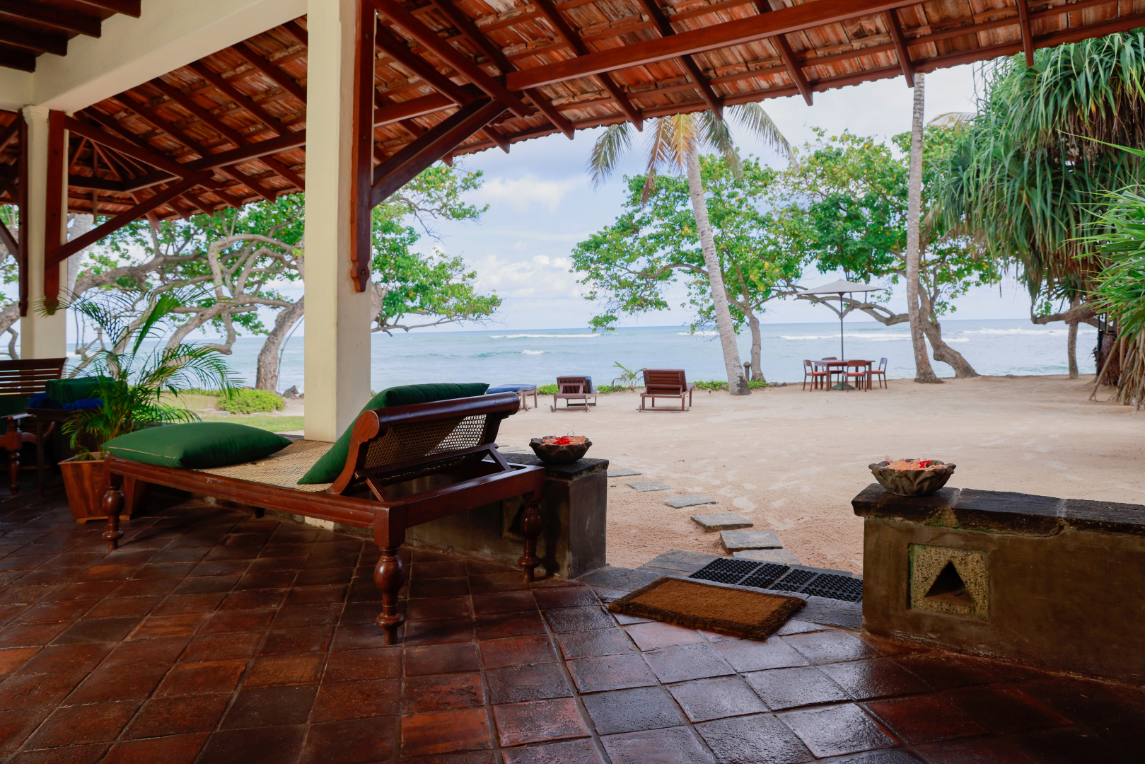 Villa South Point Abbey 4 bedroom beach front